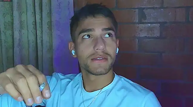 Leandro valenzuela online show from 02.05.25