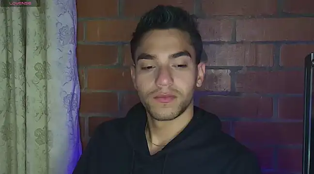 Leandro valenzuela online show from 02.14.25