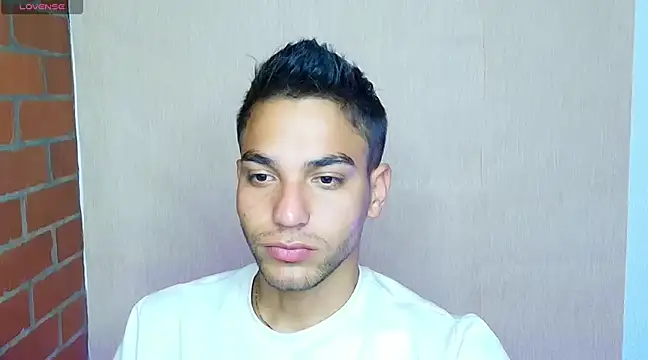 Leandro valenzuela online show from 02.28.25