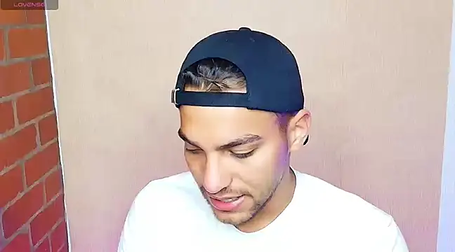 Leandro valenzuela online show from 03.05.25