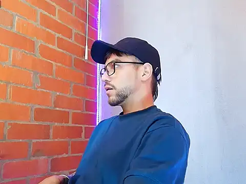 Leandro valenzuela online show from 10.06.25