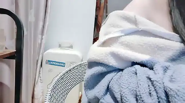 Snapshot of arena1357 chatting on 12.28.24 arena1357 online show from 12.28.24