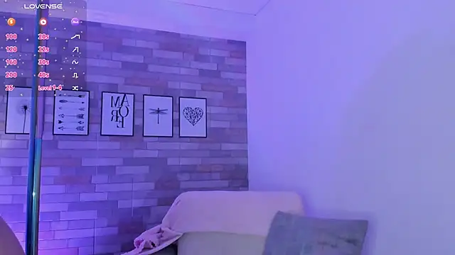 BonnieAnderson  online show from 09.20.25