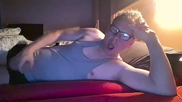 kinkyslet8 online show from 11.30.25