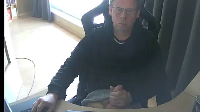 kinkyslet8 online show from 03.31.26