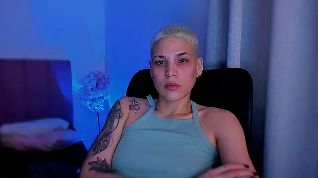 Charlee pink online show from 02.08.26