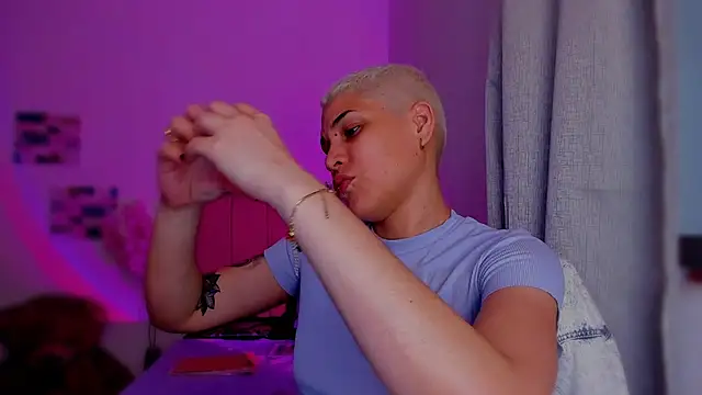 Charlee pink online show from 02.27.26