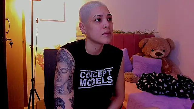 Charlee pink online show from 03.24.26