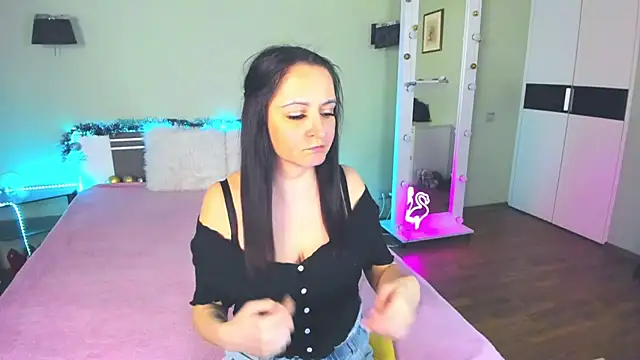 AngellLika online show from 12.19.24