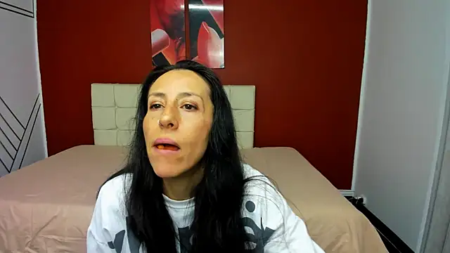 Abrillee1 online show from 01.19.25