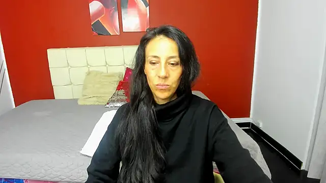 Abrillee1 online show from 02.28.25