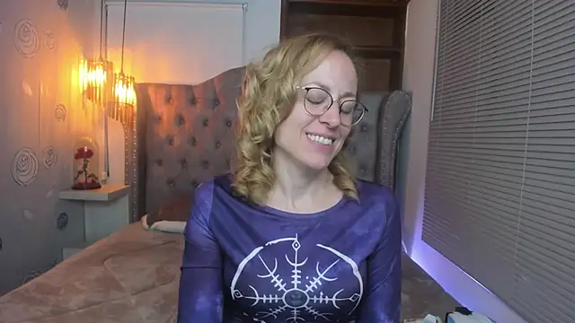 Snapshot of SammySanders chatting on 02.27.25 SammySanders online show from 02.27.25