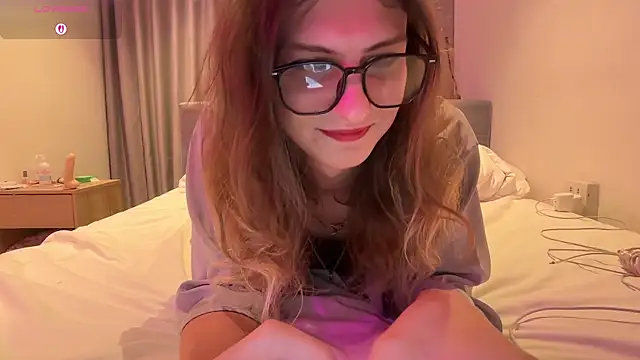 Snapshot of Alice_Pinkhead chatting on 07.14.26 Alice Pinkhead online show from 07.14.26