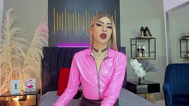 BrianaSchafer online show from 02.17.25