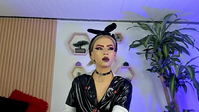 BrianaSchafer online show from 11.24.25