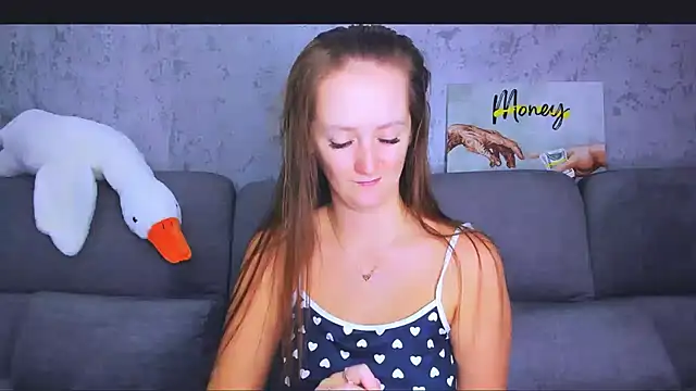 Snapshot of DreameSoul chatting on 02.04.25 DreameSoul online show from 02.04.25