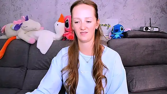 Snapshot of DreameSoul chatting on 09.17.25 DreameSoul online show from 09.17.25