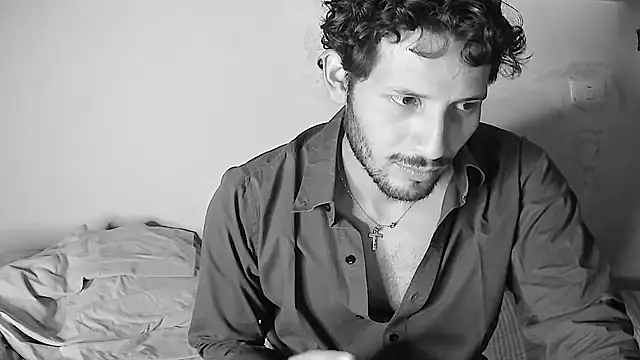 Nicholasrodrii online show from 06.14.26