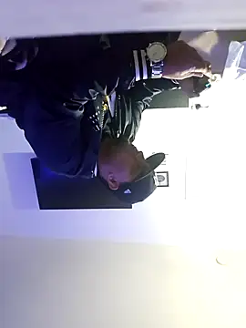 jakethesnake95111 online show from 01.05.25