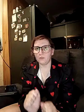 Snapshot of Marie1992PL chatting on 02.14.25 Marie1992PL online show from 02.14.25