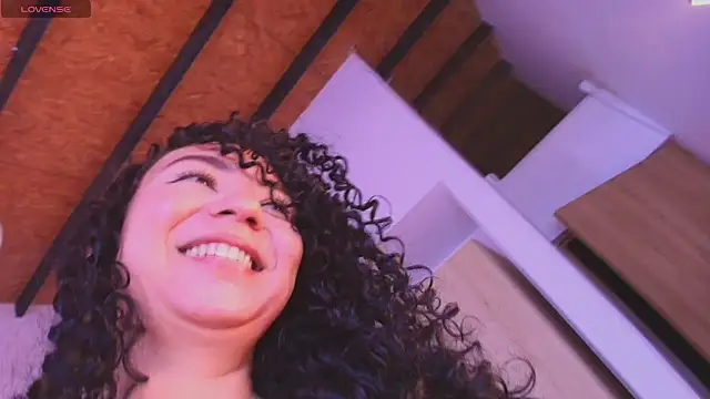 irantzu hank online show from 04.23.26