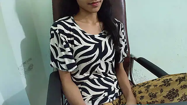 Snapshot of Srabontii chatting on 03.16.25 Srabontii online show from 03.16.25