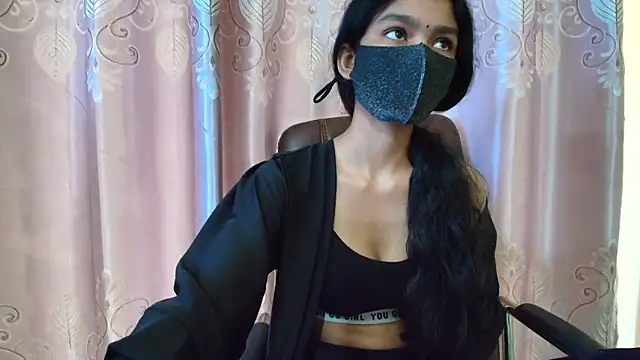 Snapshot of Srabontii chatting on 09.11.25 Srabontii online show from 09.11.25