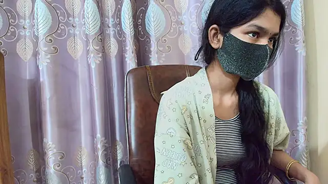 Snapshot of Srabontii chatting on 09.19.25 Srabontii online show from 09.19.25