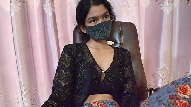 Snapshot of Srabontii chatting on 09.30.25 Srabontii online show from 09.30.25