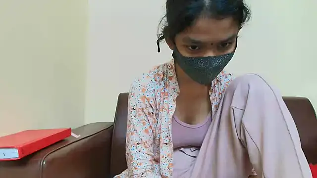 Snapshot of Srabontii chatting on 11.05.25 Srabontii online show from 11.05.25