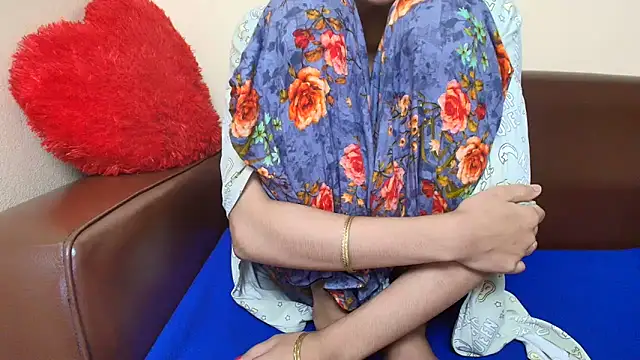 Snapshot of Srabontii chatting on 11.09.25 Srabontii online show from 11.09.25