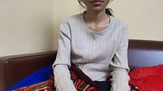 Snapshot of Srabontii chatting on 11.26.25 Srabontii online show from 11.26.25