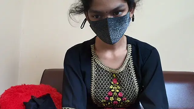 Snapshot of Srabontii chatting on 12.04.25 Srabontii online show from 12.04.25