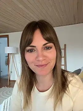 Snapshot of Milla__one chatting on 01.09.25 Milla  one online show from 01.09.25