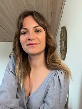 Snapshot of Milla__one chatting on 02.19.25 Milla  one online show from 02.19.25