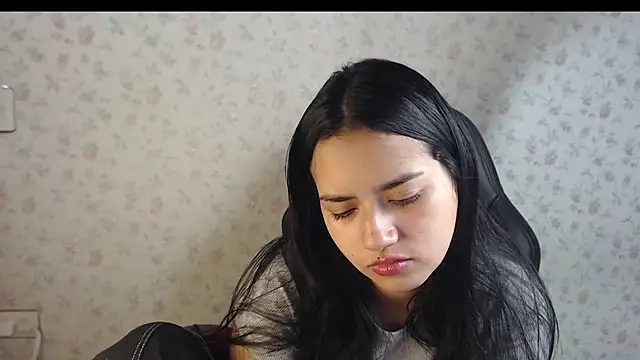 kayla k18 online show from 10.23.25