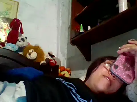 dafne19  online show from 01.28.25