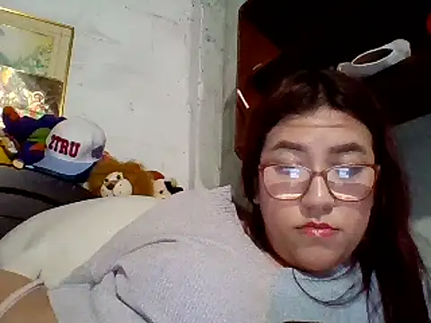 dafne19  online show from 02.02.25