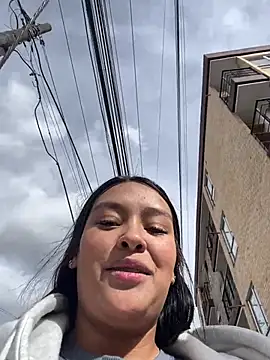 Snapshot of _NINA chatting on 04.09.26 NINA online show from 04.09.26