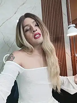 LukaCastillo online show from 11.10.25