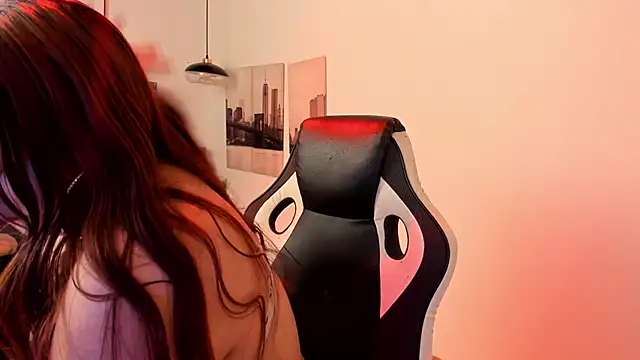 Snapshot of Alaia_Cute chatting on 02.28.25 Alaia Cute online show from 02.28.25