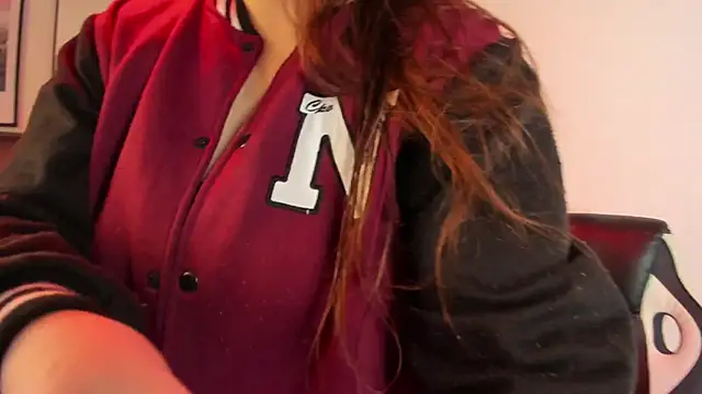 Snapshot of Alaia_Cute chatting on 09.16.25 Alaia Cute online show from 09.16.25