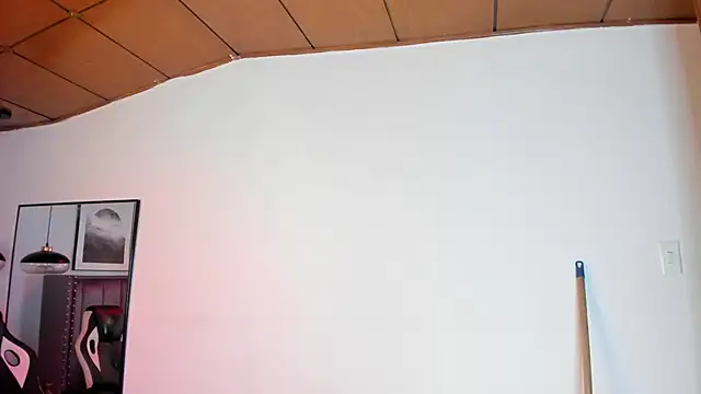 Snapshot of Alaia_Cute chatting on 10.04.25 Alaia Cute online show from 10.04.25