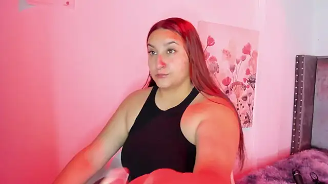 Snapshot of Alaia_Cute chatting on 10.21.25 Alaia Cute online show from 10.21.25