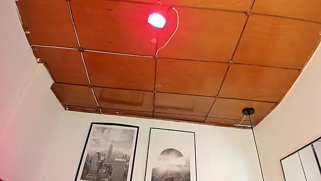 Snapshot of Alaia_Cute chatting on 12.01.25 Alaia Cute online show from 12.01.25