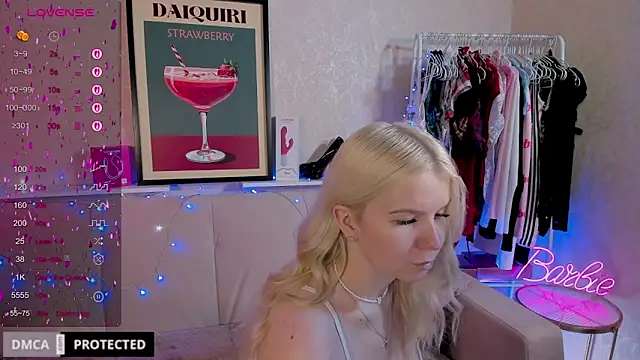 Snapshot of Tasty_booty chatting on 11.12.25 Tasty booty online show from 11.12.25