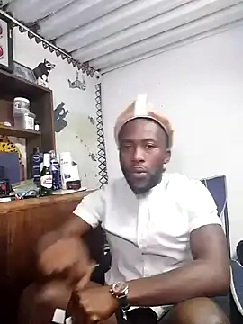 Snapshot of bull_Giant chatting on 12.14.24 bull Giant online show from 12.14.24