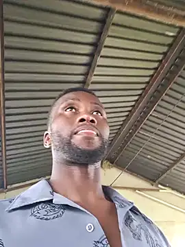 Snapshot of bull_Giant chatting on 12.15.24 bull Giant online show from 12.15.24