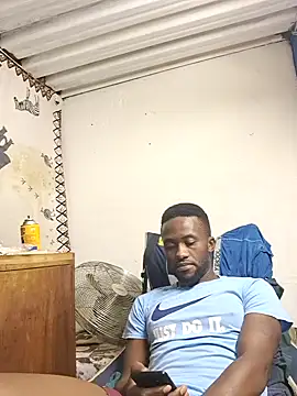 Snapshot of bull_Giant chatting on 12.19.24 bull Giant online show from 12.19.24