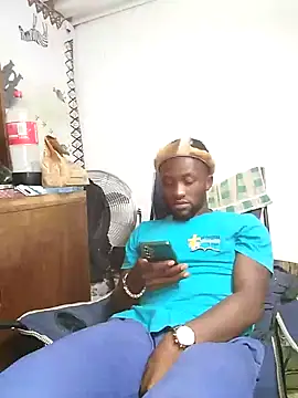 Snapshot of bull_Giant chatting on 12.20.24 bull Giant online show from 12.20.24